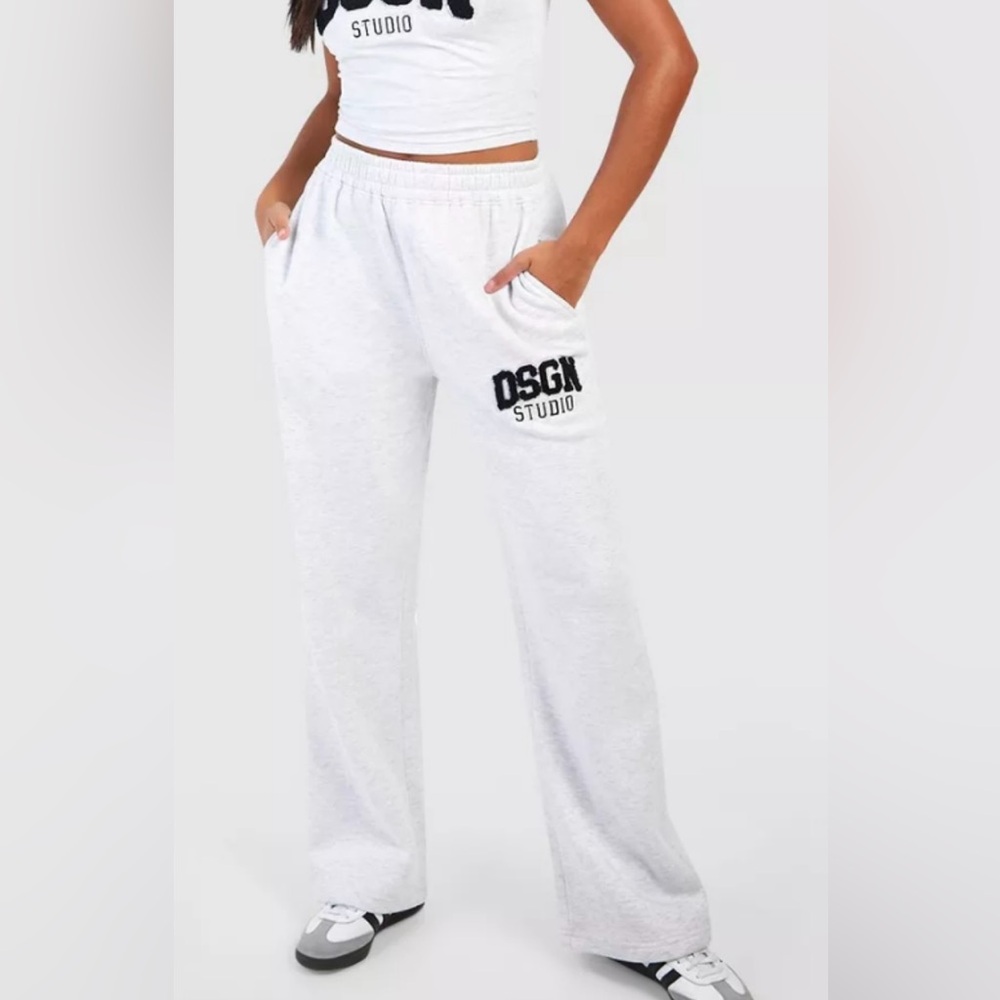 Boohoo DSGN Studio Women's Grey Straight Jogger